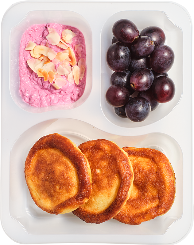 Hashi Low Gluten & lactose - Pancakes migdałowe, twarożek jagodowy, winogrona